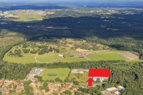 Key Features<br><br>* Adjacent to new proposed Aldi and Home Bargains retail development.<br>* New warehouse/production and manufacturing units up to 45,704 sq ft.<br>* Pre-let or Pre-sale opportunities.<br>* Opportunity to buy the serviced plot of l...