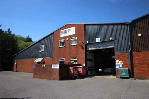 Modern industrial/warehouse unit