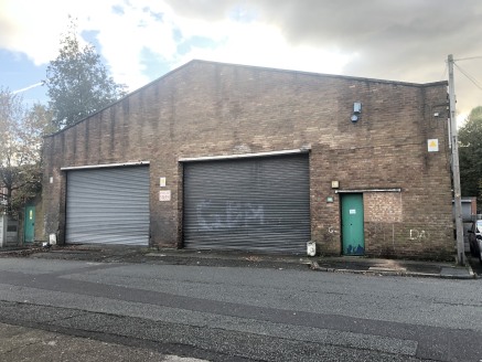 The property is situated on Duncan Close in close proximity to Borough Road (A58) in St Helens, Merseyside. St Helens Town Centre including all shops and transport links is approx. 1 mile north east. Junction 2 of the M57 motorway is approx. 5 miles...