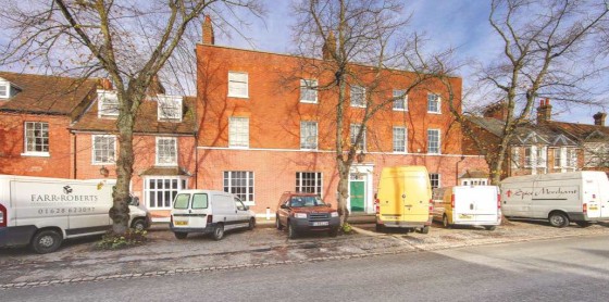 Canon House is situated in the centre of Beaconsfield Old Town on London End (A40) and less than 5 minute's drive to Junction 2 of the M40 motorway and approximately 25 miles west of Central London. Beaconsfield Old Town provides superb office enviro...