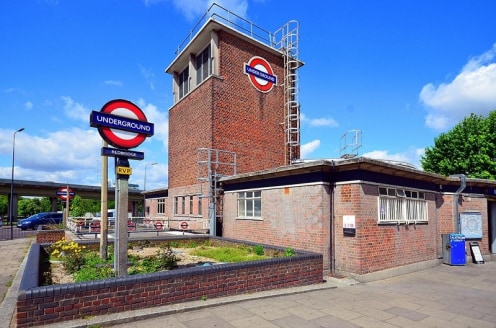 Victor Michael are pleased to offer three garages to rent located in Redbridge just moments away from Redbridge underground station on the central line.