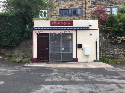 The premise briefly comprises a single storey stand alone building situated within Haworth Village centre. Previously used as a hot food café takeaway the property benefits from a fully fitted kitchen offering a prime turn key business opportunity wi...