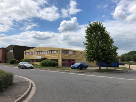 Bicester is situated 12 miles northeast of Oxford strategically located on the M40 corridor and connected by the A41 dual carriageway link. Bicester is subject to substantial housing commercial and infrastructure investment over the next 10 years whi...