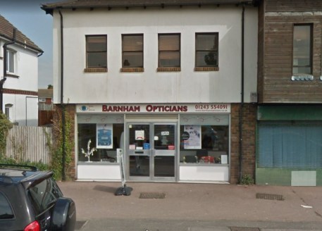 The property comprises of a ground floor lock up shop of approximately 597 sqft (55.5 sqm) (not measured).

The property benefits from being double fronted and has previously traded for many years as an opticians, however, now comes under the User Cl...