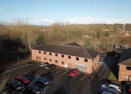 Modern business park setting, adjacent to A38 and approximately 3 miles from J28 of the M1 Motorway. First Floor air conditioned offices. 20 car parking spaces....