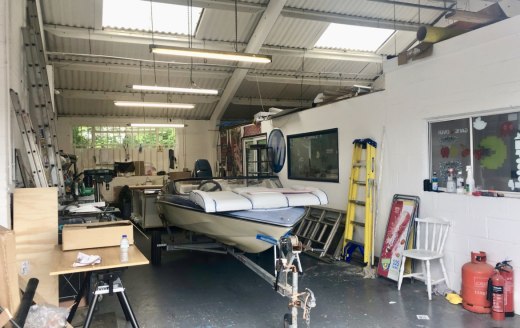 INDUSTRIAL UNIT TO RENT IN POOLE