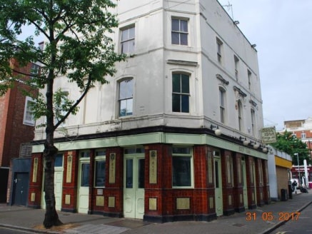 The available unit forms the ground floor and basement of a former public house. The unit has been previously used as an antique showroom so the space provided is exceptionally flexible with multiple entrances on its return frontages, good natural li...