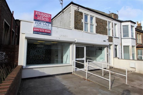 ***DOUBLE FRONTED RETAIL/OFFICE UNIT***

Opportunity to purchase a Freehold double fronted shop/office unit of approximately 600sqft situated within a short walk to Sandy Park Road with it's pleasant mix of shops and coffee lounges. The property bene...