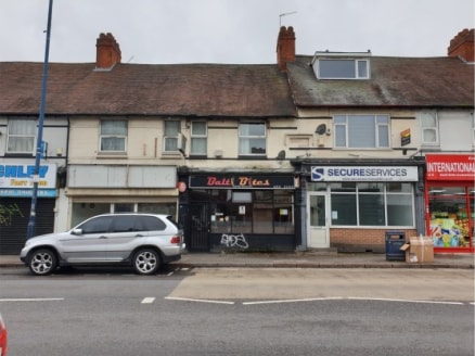 GROUND FLOOR TAKEAWAY RENTAL INCOME &pound;13,200 PAX RETAIL SALES AREA 34.5 SQ. M / 372 SQ. FT (APPROX) REAR ACCESS TO A FIRST FLOOR 2 BED FLAT APPROX. 34.5 SQ. M / 372 SQ....