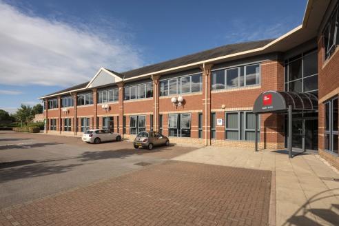 STUNNING REFURBISHED OFFICES

Location

5th Avenue is situated on Team Valley in Gateshead, three miles south of Newcastle City Centre and directly adjacent to the recently upgraded A1 Western Bypass. The building is peacefully situated among lush gr...