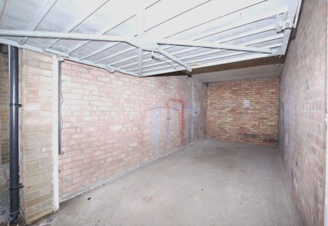 Victor Michael are pleased to offer three garages to rent located in Redbridge just moments away from Redbridge underground station on the central line. size in meter 2.44 X 5.18