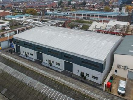 The Business Centre provides three modern steel portal frame units privately situated within a securely gated contemporary landscaped courtyard. The ground floor warehouses are of an open-plan layout with further first floor space available for stora...