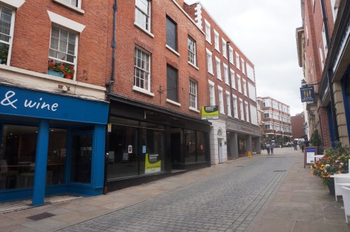 Retail Unit with Double Frontage\n\nLocated closed to Loch Fyne, Carluccios, Cote Brasserie, Jigsaw and other National Occupiers\n\nStorage on Upper Floors\n\nSales Area: 62.36 sq m (671 sq ft) Total Area: 196 sq m (2,110 sq...