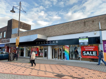 <p>The property is located in the main pedestrianised section of the market town of Arnold and accommodates Wilkinsons.</p><ul>

<li class="p1">Prime retail space in busy town centre</li>

<li class="p2">Free car parking directly above</li>

<li clas...