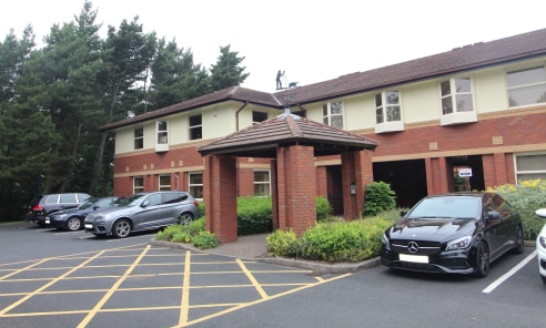 Ground Floor Office Suite with 10 Car Parking Spaces - Total NIA 2,440 ft2 (226.68 m2)...