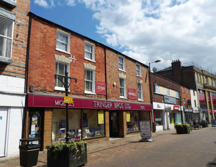 2a Broad Street comprises the ground floor of a three storey building comprising brick elevations. The retailing accommodation benefits from a large fronted glazed shop front....