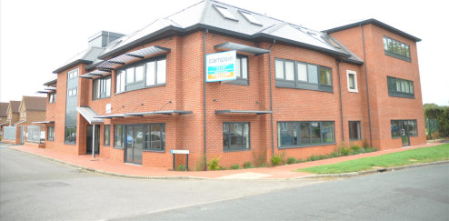 Only floor available in new development. Opportunity for medical/community based use. Vibrant community centre. Modern amenities. Car parking. Passenger lift. Central reception.