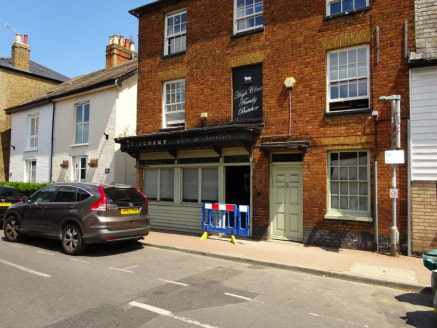 Charming commercial unit in Thames side village- FREEHOLD OR TO LET