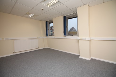 Greencoat House is a modern detached four storey office building with parking, lift access and is fully DDA Compliant. Suite sizes are flexible and can be changed to suit occupier requirements. Meeting rooms are also available.