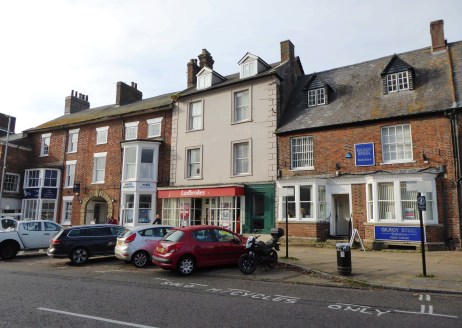 14 Market Place, Brackley is a available as a investment/development opportunity. The property is centrally located in the busy market town of Brackley, which is an expanding town with a population of over 14,500 and a further 2,750 housed planned ov...