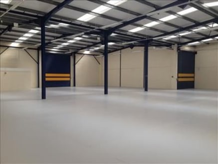 Modern high quality refurbished warehouse/industrial unit of steel frame construction with external profiled metal cladding and internal brick walls. The property provides clear storage space accessed by two roller shutter doors but could be ......