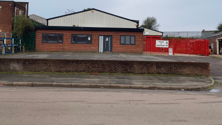 The property comprises 2 interconnecting industrial/warehouse units of steel portal frame and brick/block construction. Newly installed insulated roof covering to warehouse with incorporated roof lights. New LED lighting installed throughout. There i...