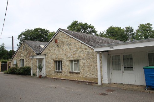 Industrial/warehouse units with office space to the front