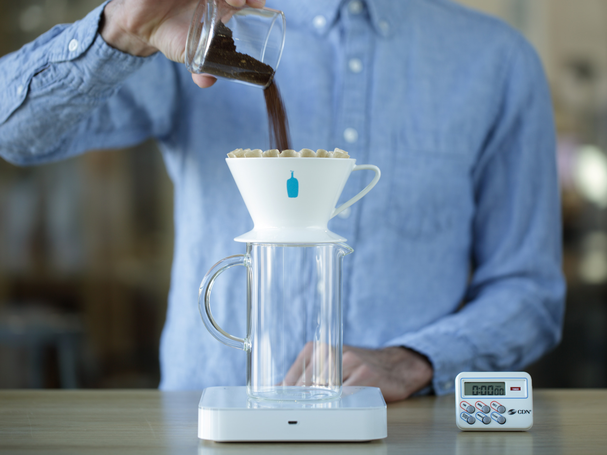 How to Make Coffee with a Swan Neck Kettle — Blue Bottle Coffee Lab