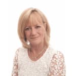 Lyn Andrews
