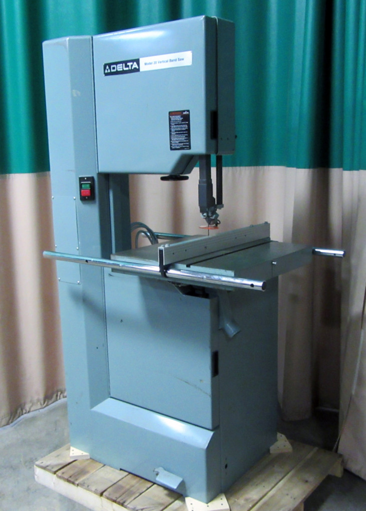 Used Delta 20" Bandsaw, Two Speed - Wood / Non-Ferris