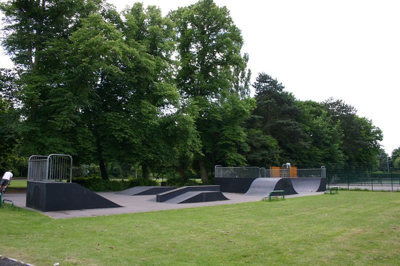 Fassnidge Park, Uxbridge Skatepark London Skateparks Guide to skateparks across Greater London