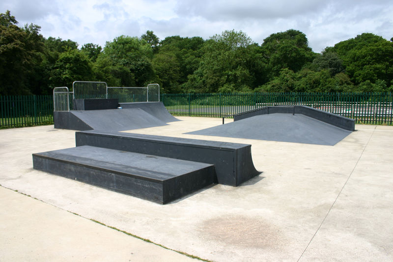 Pole Hill, Uxbridge Skatepark London Skateparks Guide to skateparks across Greater London