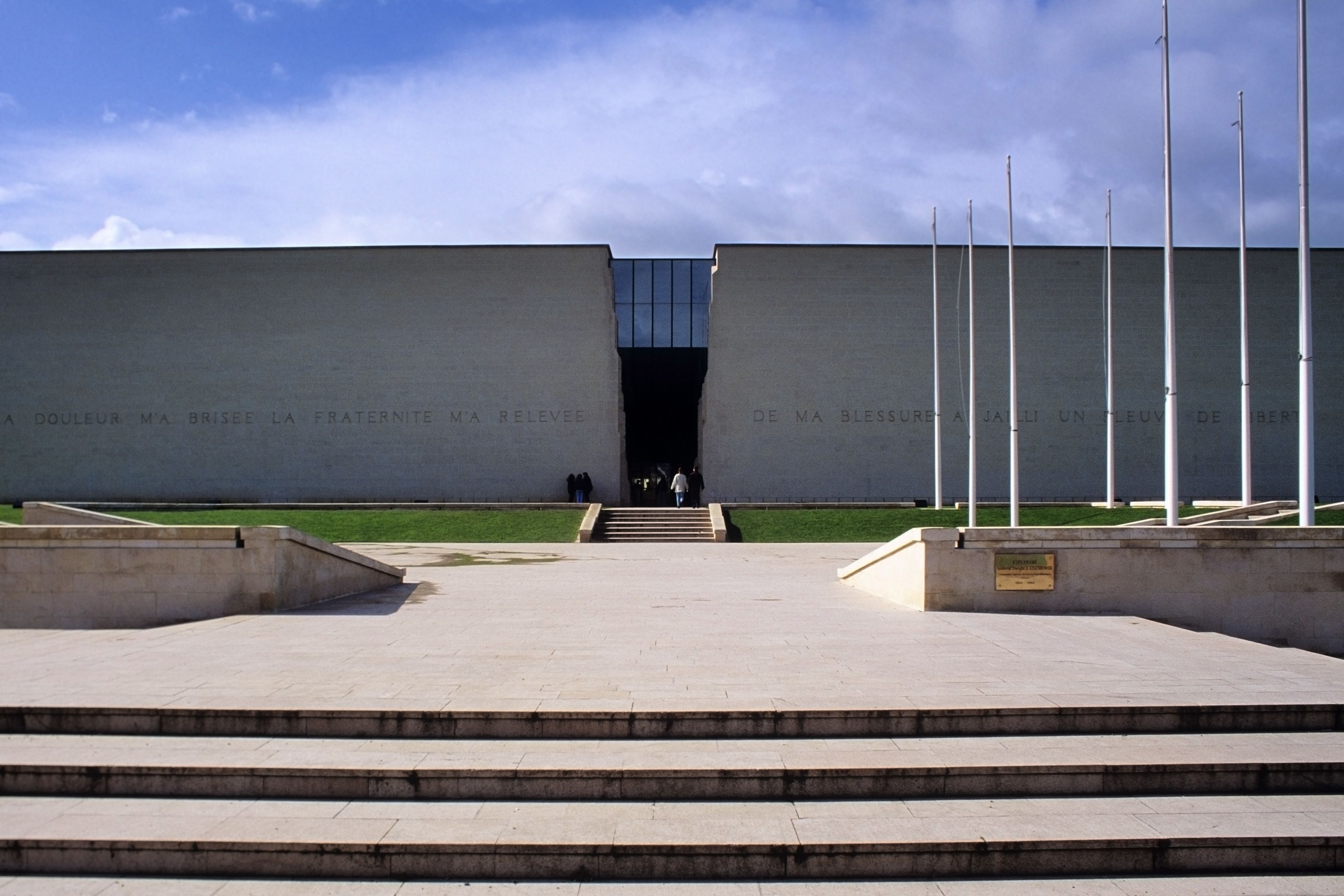 Caen Memorial Day Tour with 2nd Class Rail from Paris