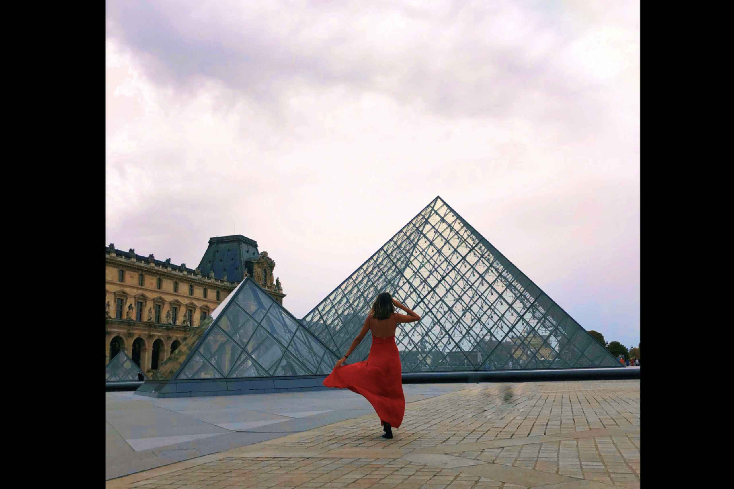 Essential Paris: Walking Tour with Ile de la Cite