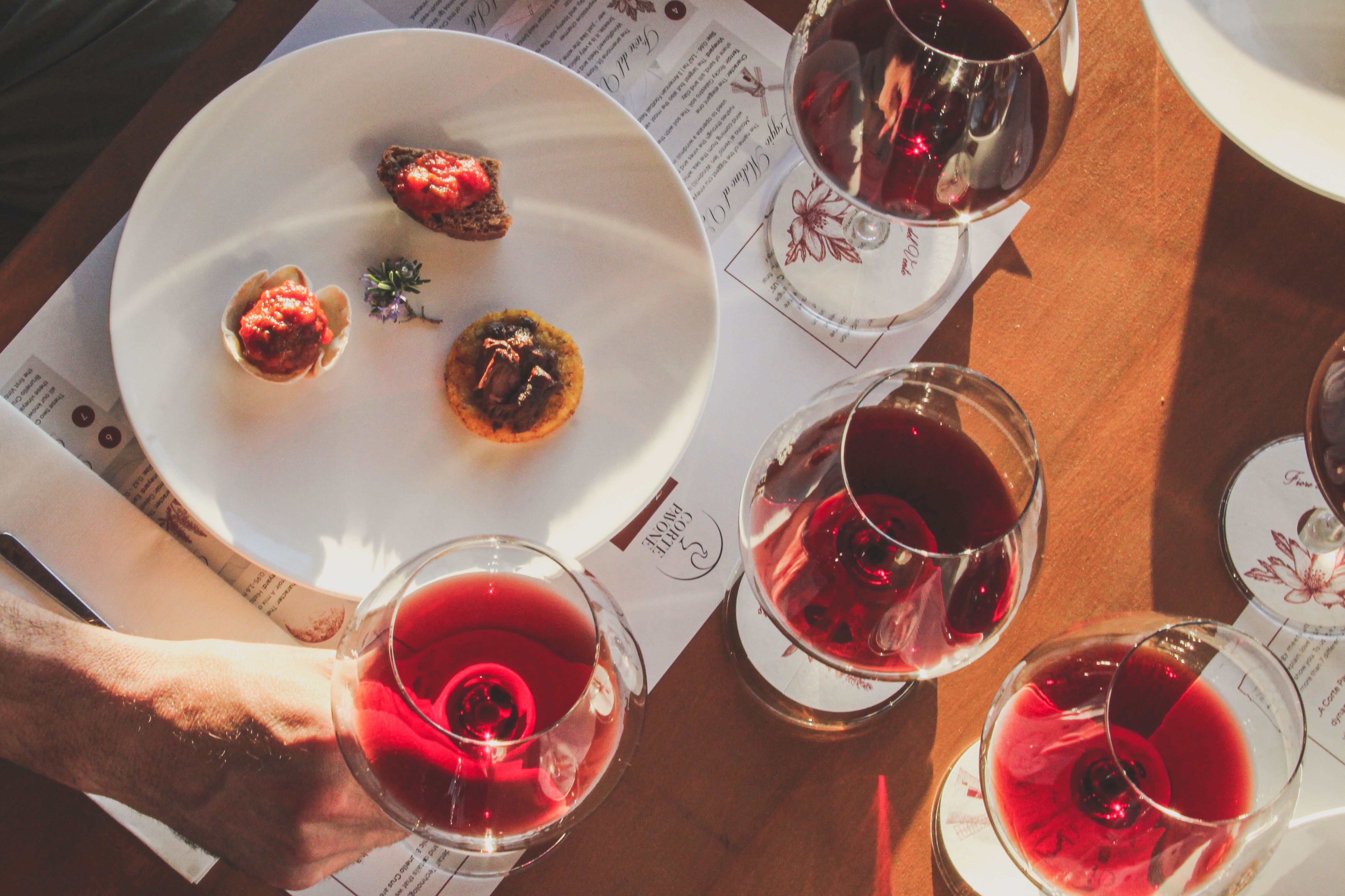 Tuscany Winery Tour and Gourmet Bites in Montalcino