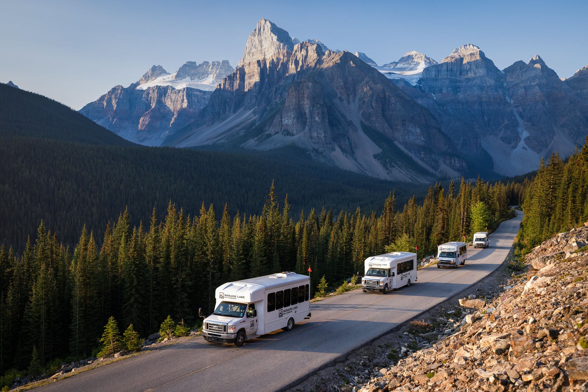 Moraine Lake Shuttle Bus