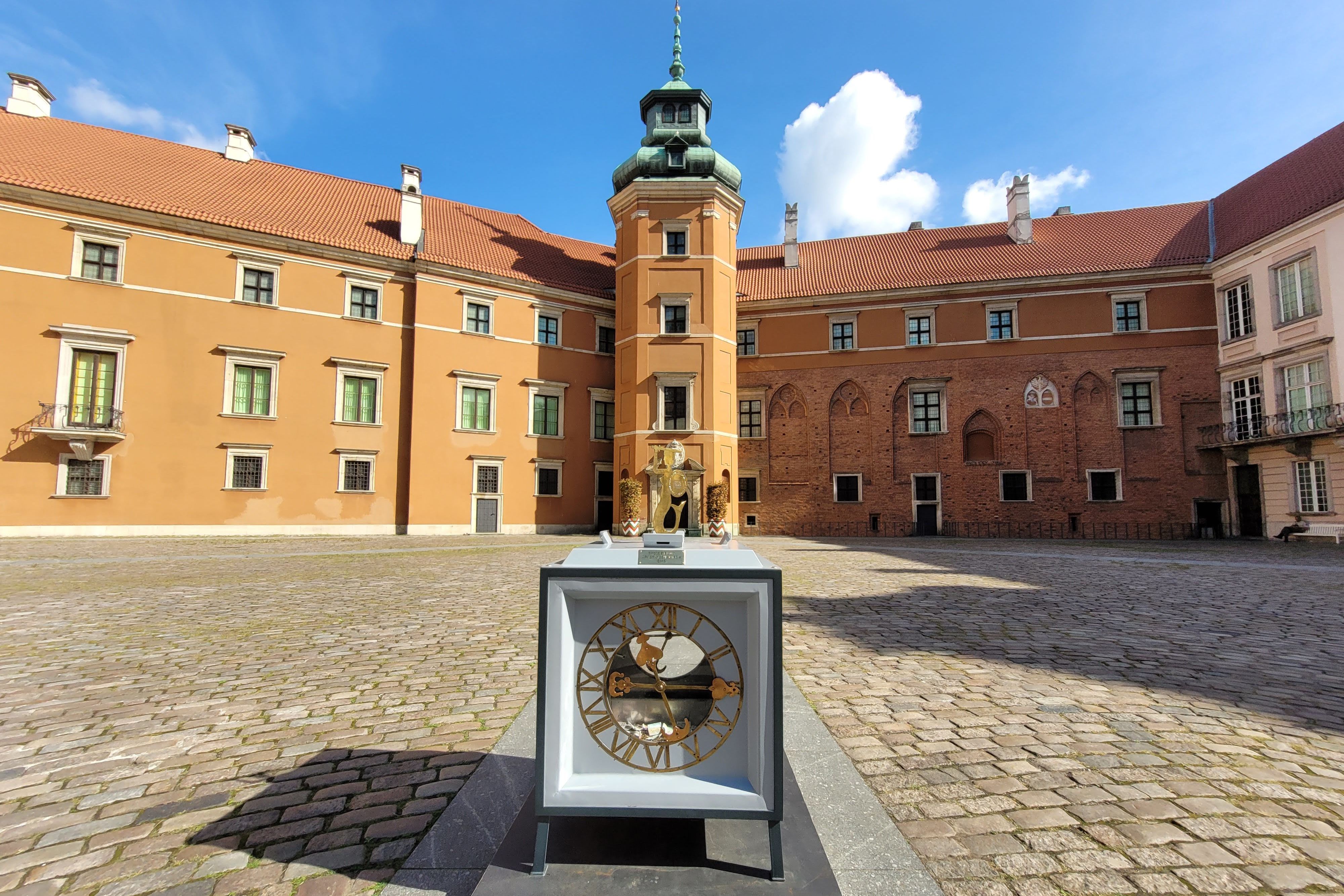 Warszawa: Zwiedzanie Zamku Królewskiego w j. Polskim 