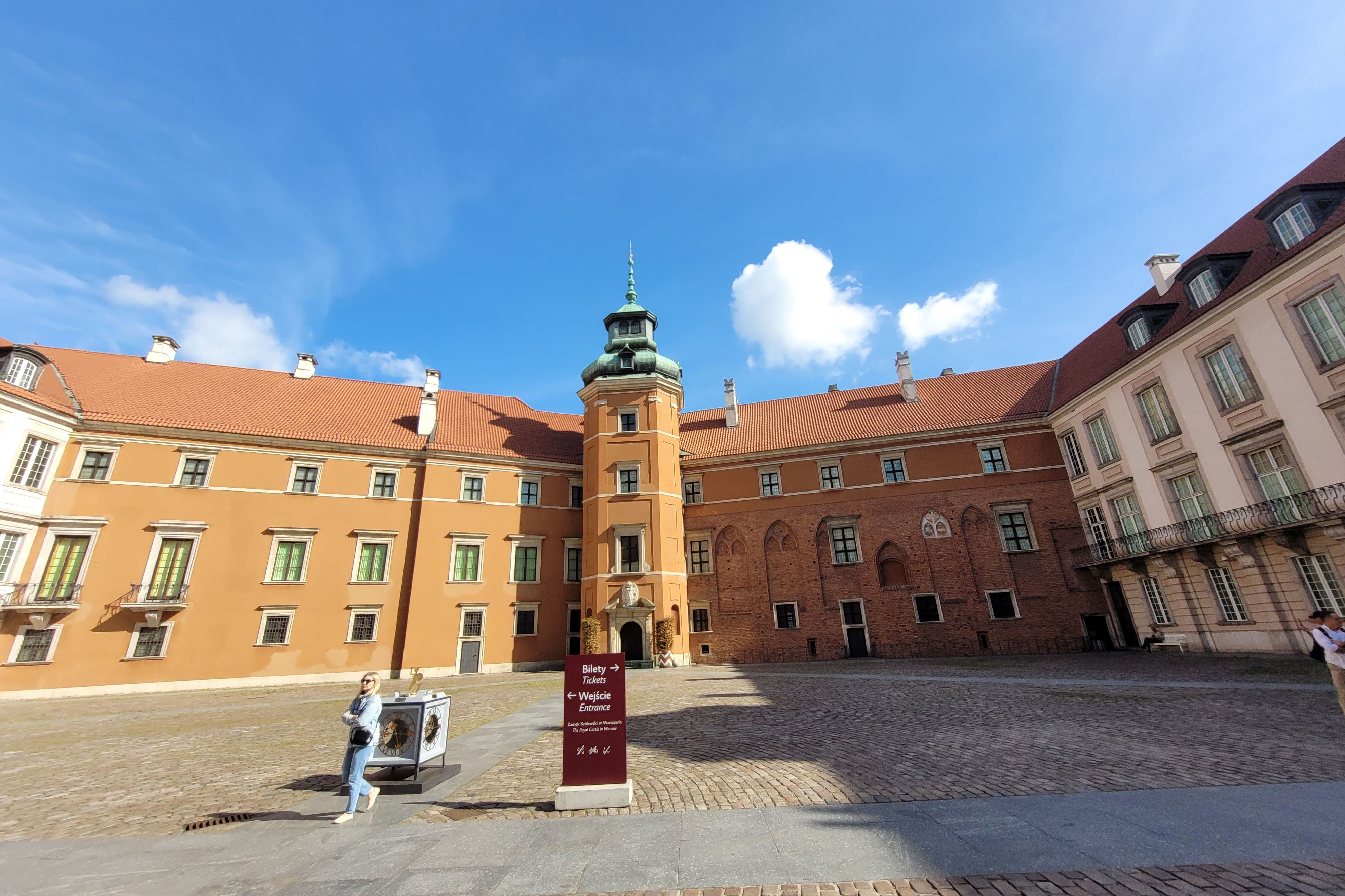 Warszawa: Zwiedzanie Zamku Królewskiego w j. Polskim 