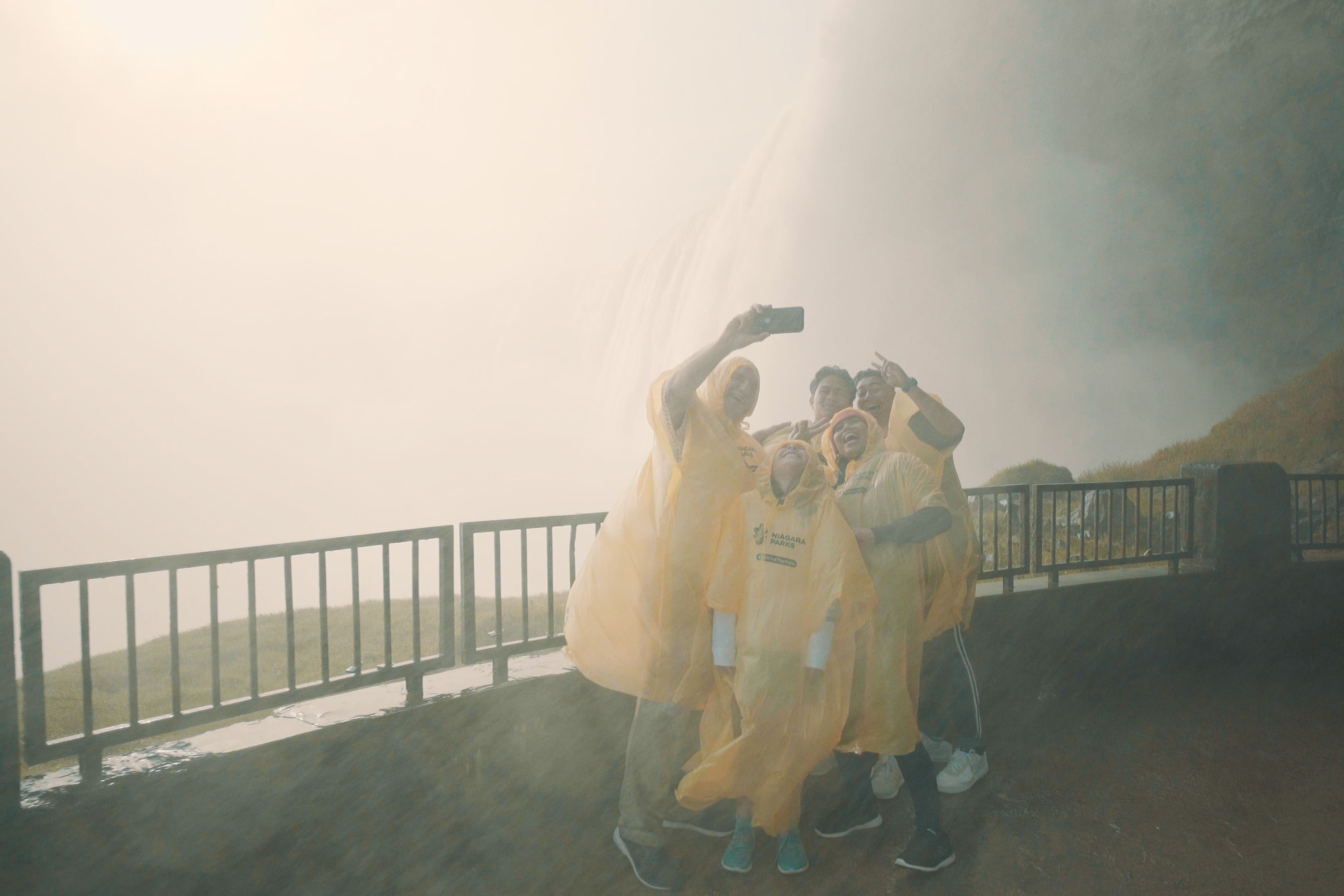 Ultimate Niagara Falls Tour plus Helicopter Ride and Lunch