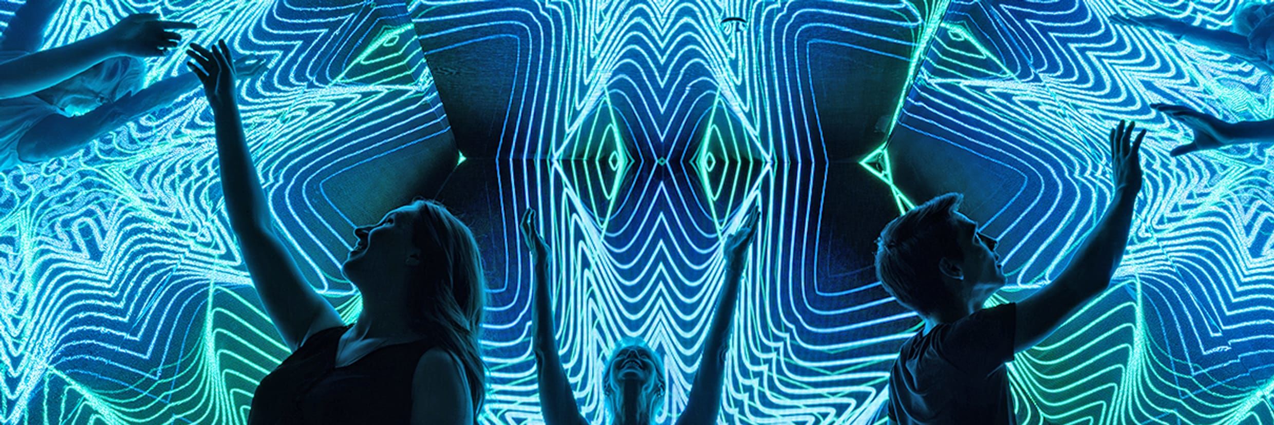 Museum of Illusions St. Louis banner