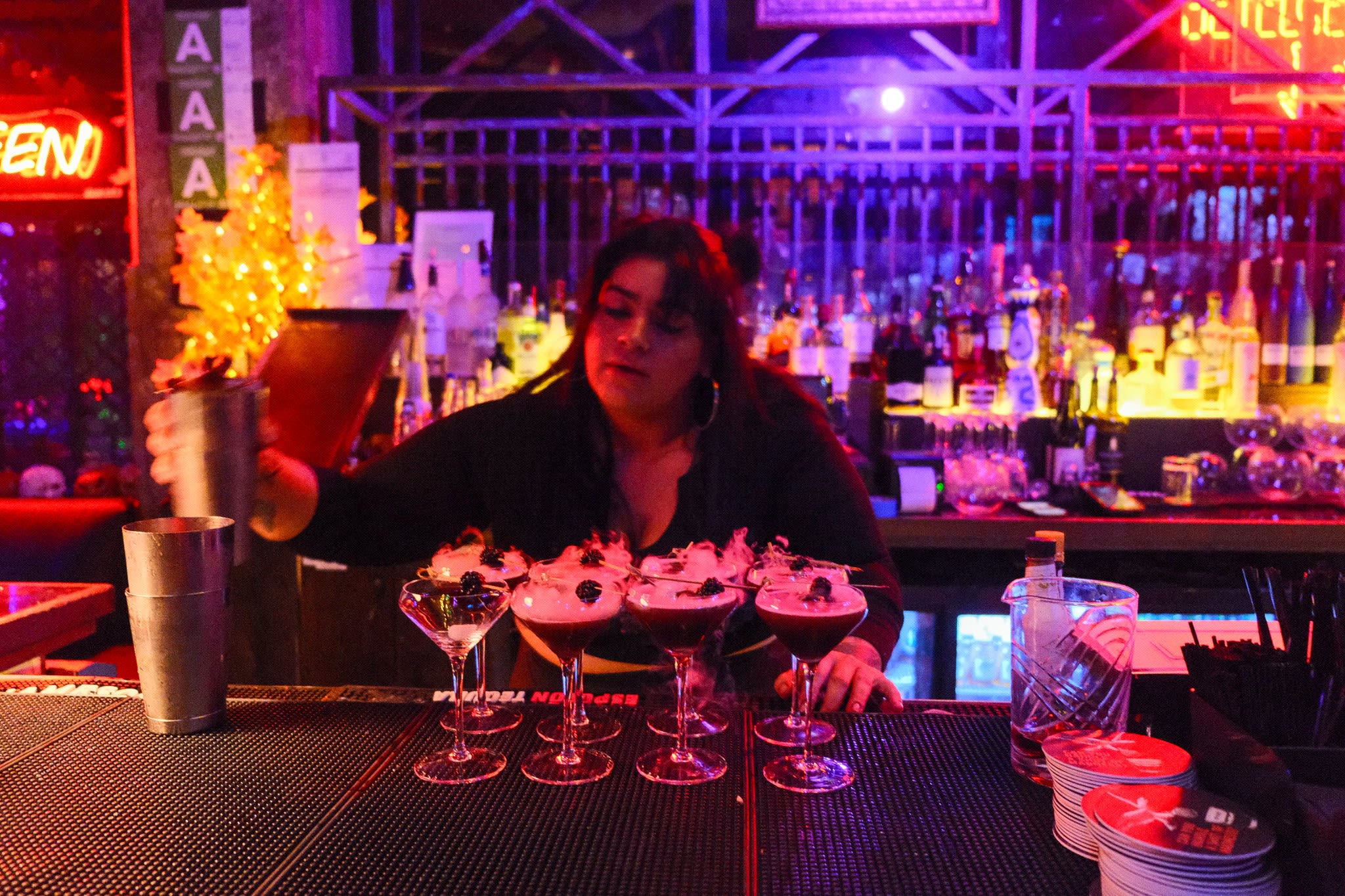 Hollywood Cocktails & True Crime Tour