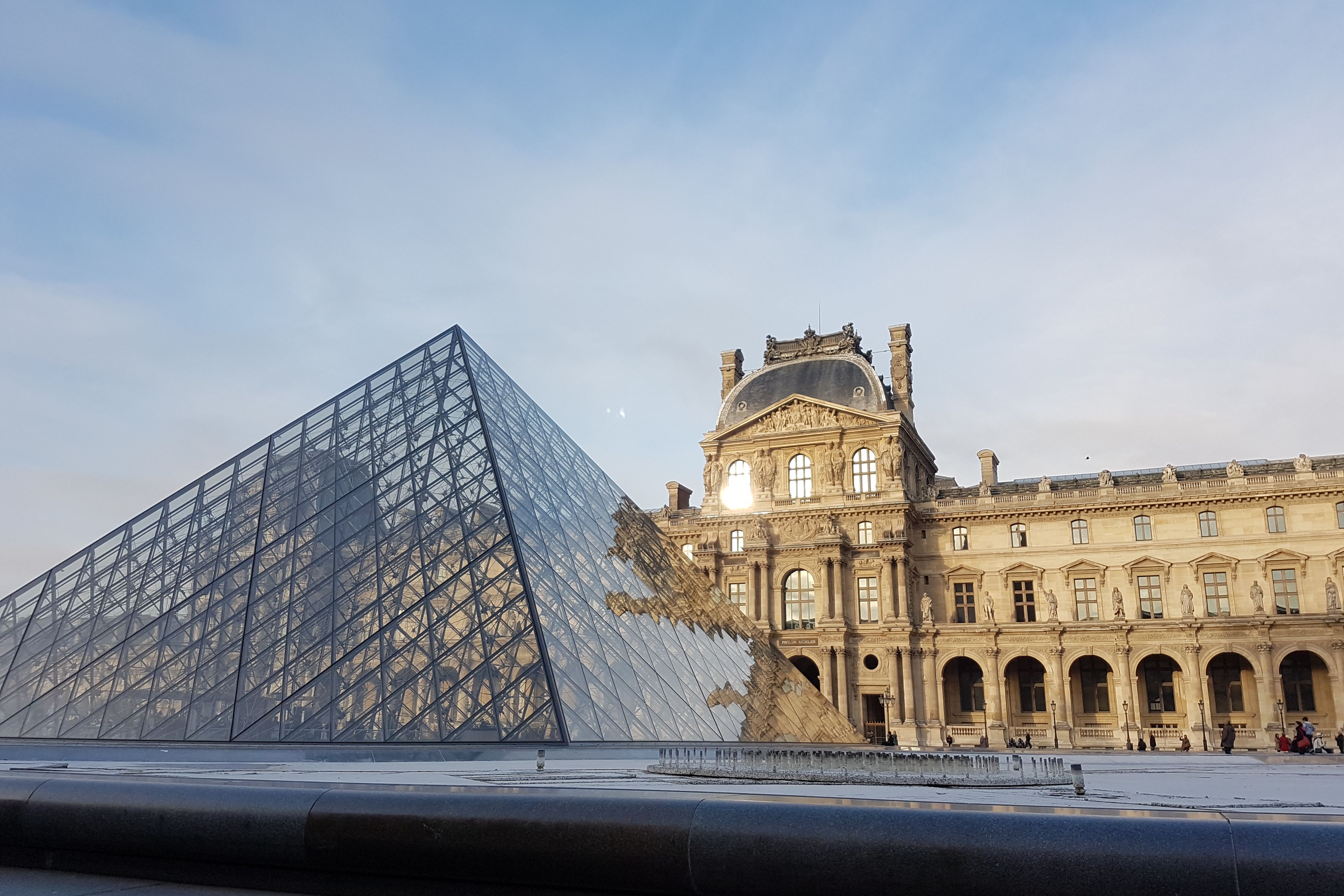 Musée du Louvre - Entrée avec croisiere