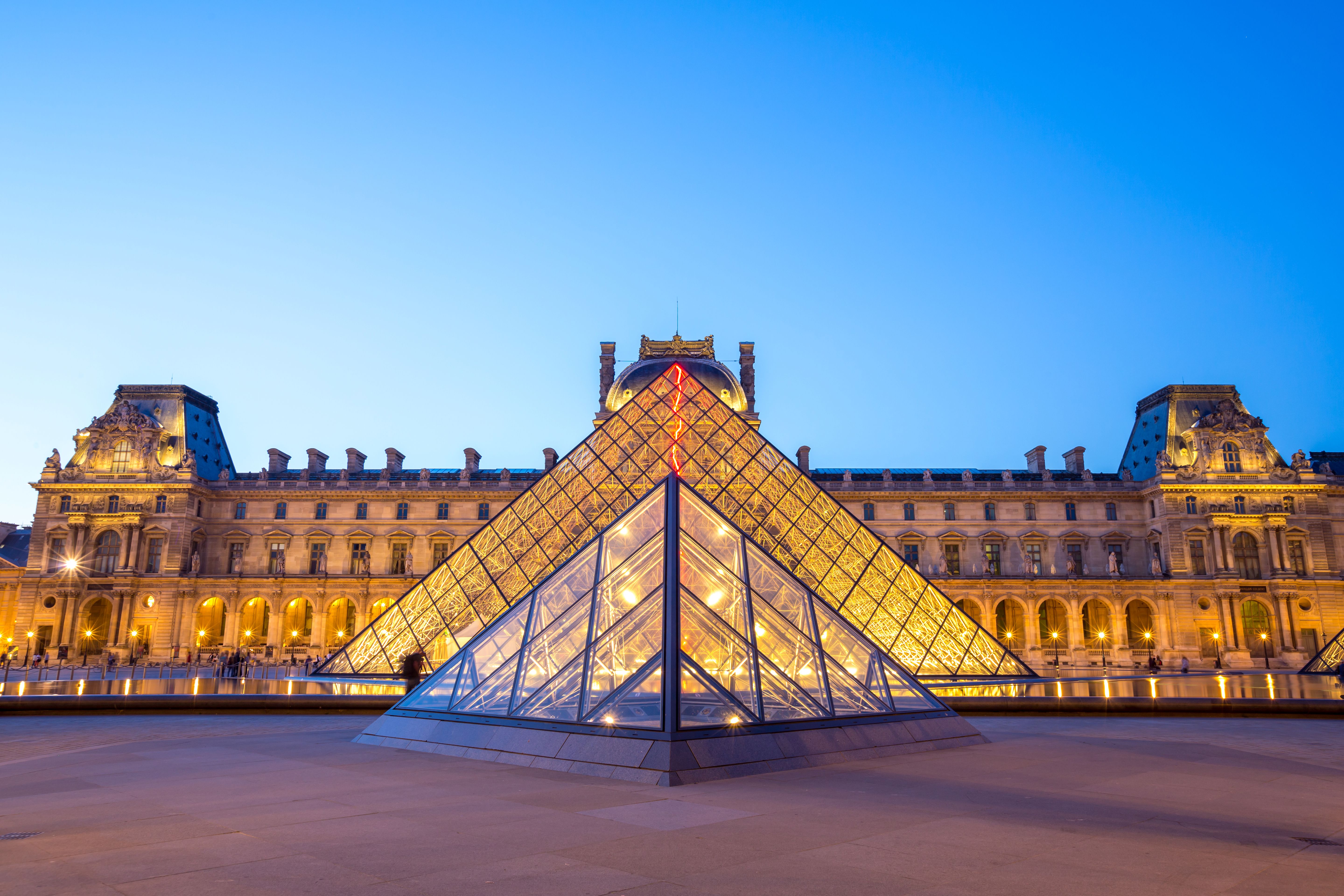 Musée du Louvre - Entrée avec croisiere