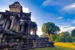 Angkor Wat Tour by Electric Mountain Bike 3