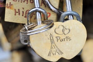 Historic Paris free tour. Notre Dame to Louvre Best of Paris 3
