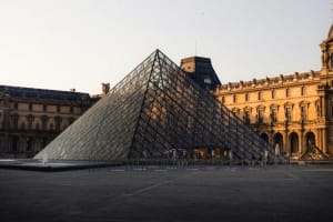 Historic Paris free tour. Notre Dame to Louvre Best of Paris 4