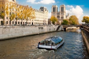 Dinner Cruise and Eiffel Tower 2nd Floor with Reserved Access 4