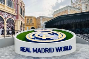 Dubai Parks and Resorts 4