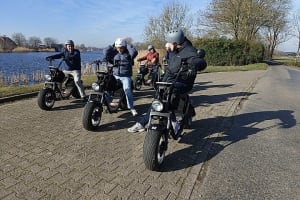 Self Guided E Chopper Tour in Weesp 4