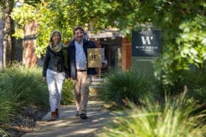 Hunter Valley Wine Tour with Tastings & Lunch 3